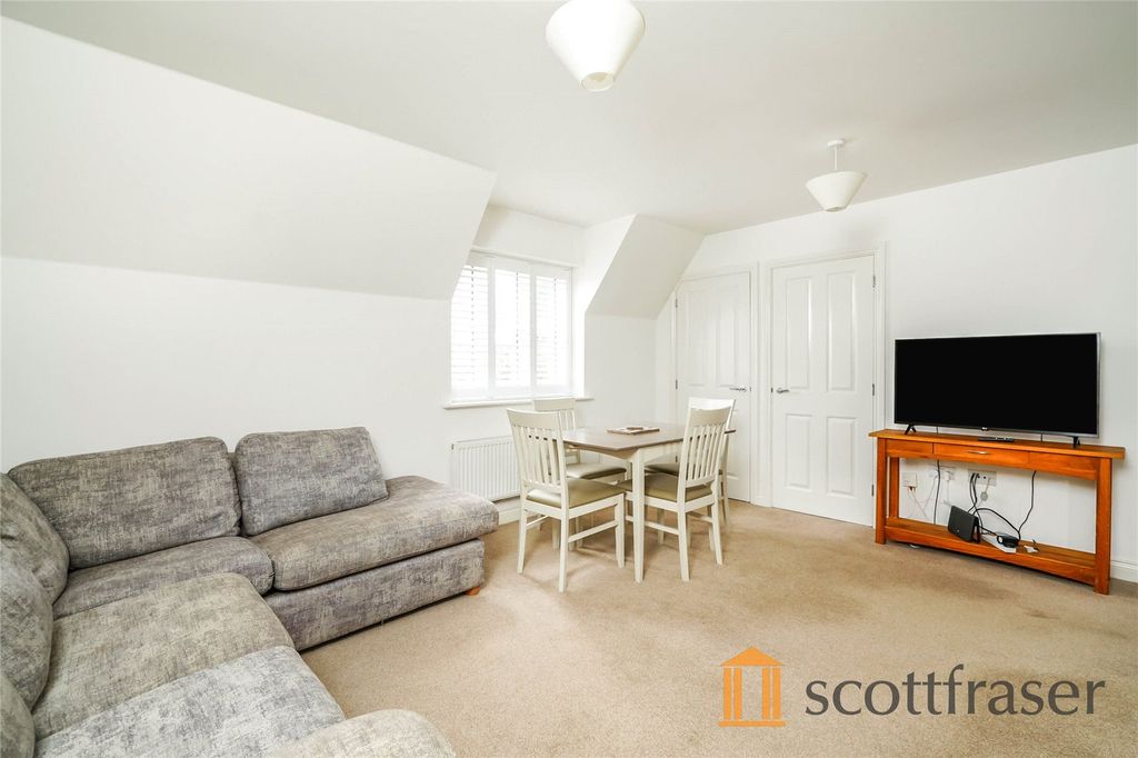 Property photo 3 of 10 Sitting Room