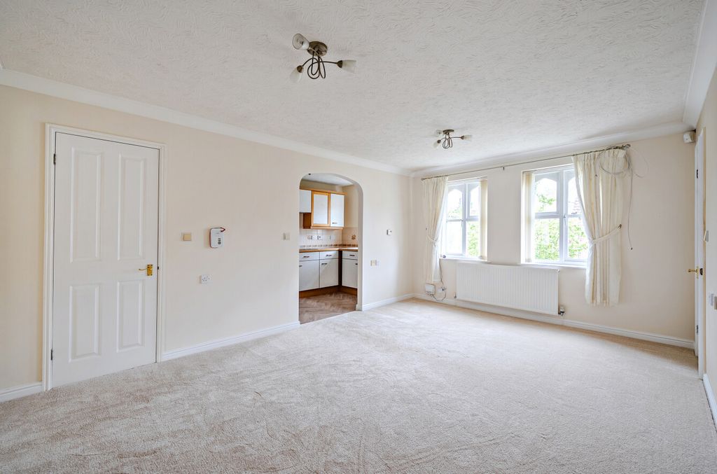 Property photo 3 of 19 1448503-15-69E1F1...