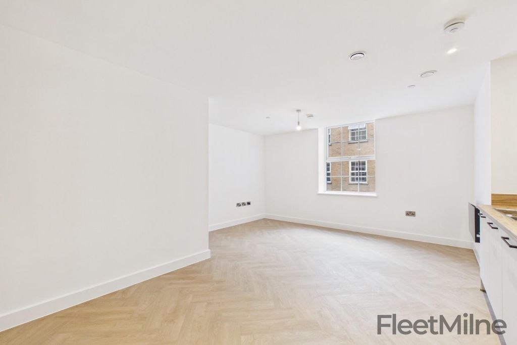 Property photo 1 of 14 Living Room