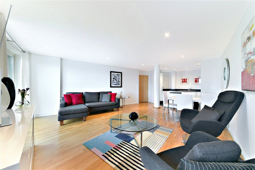 Property photo 1 of 8 Reception Room