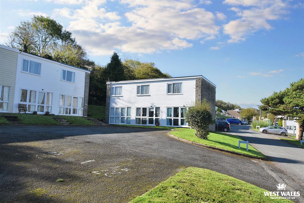 Property photo 3 of 15 9 (12).Jpg