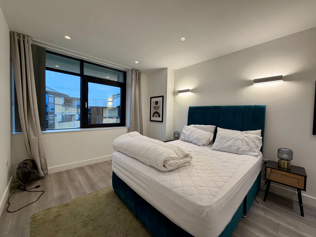 Property photo 3 of 20 Bathroom