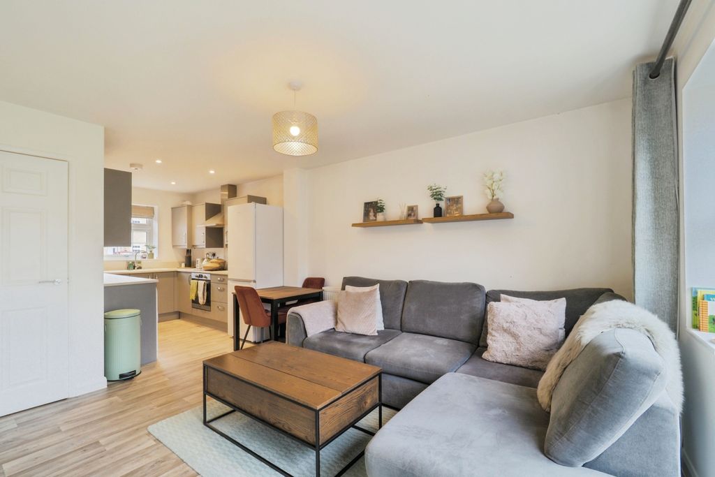 Property photo 3 of 15 Living Room