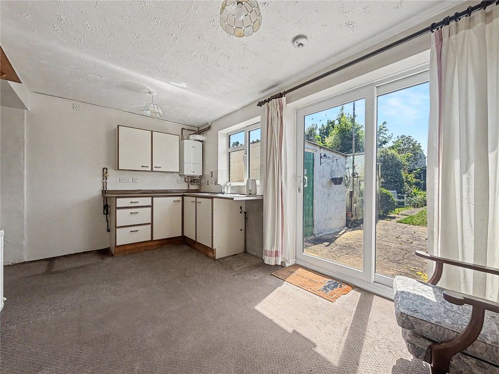 Property photo 2 of 17 Picture No. 13