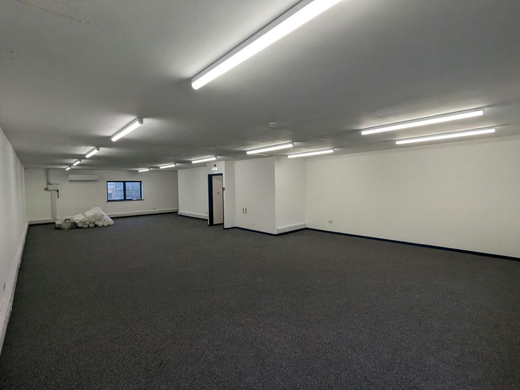 Property photo 2 of 3 1000002441.Jpg