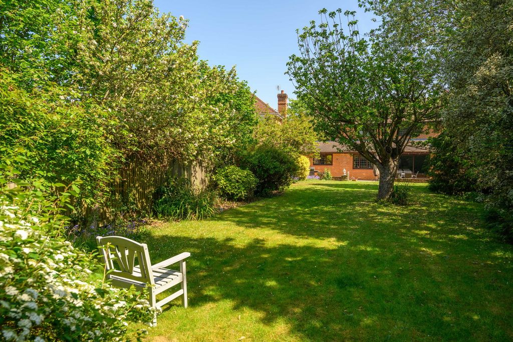 Property photo 2 of 21