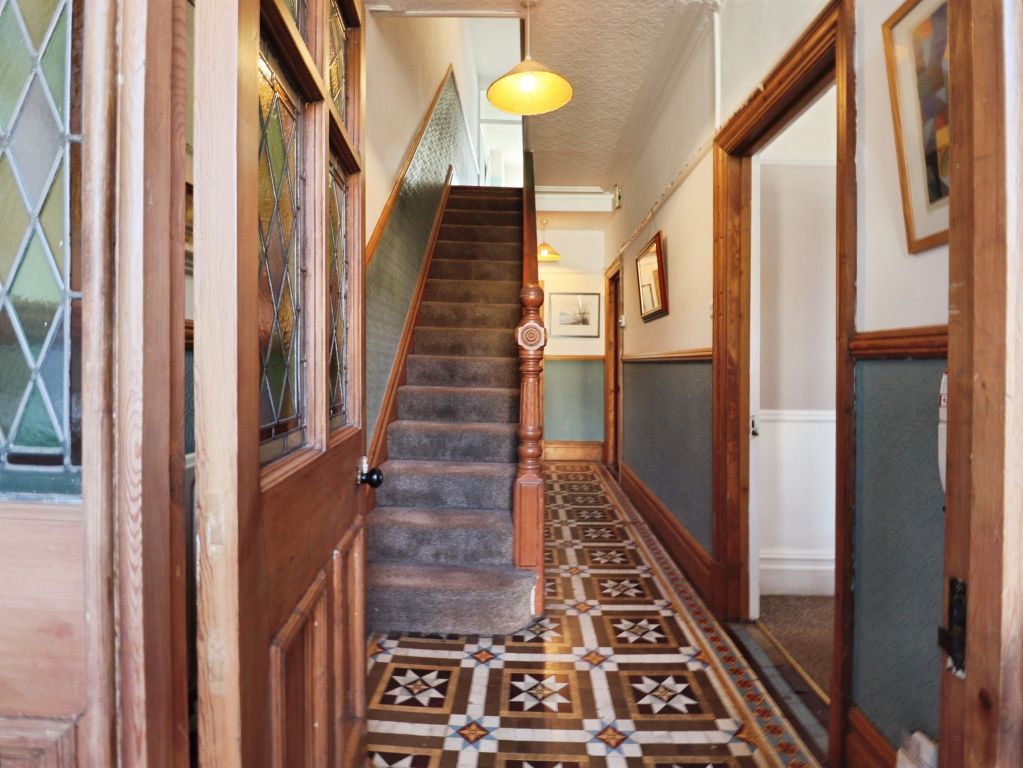 Property photo 3 of 31