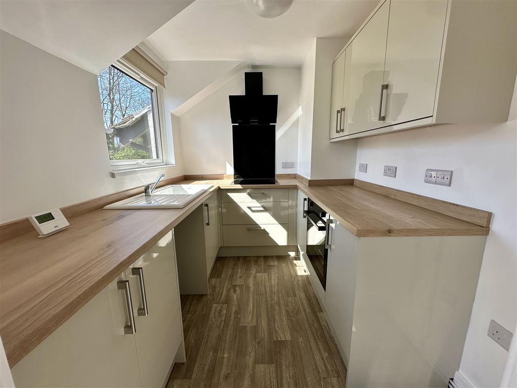 Property photo 2 of 12 Kitchen.Jpeg