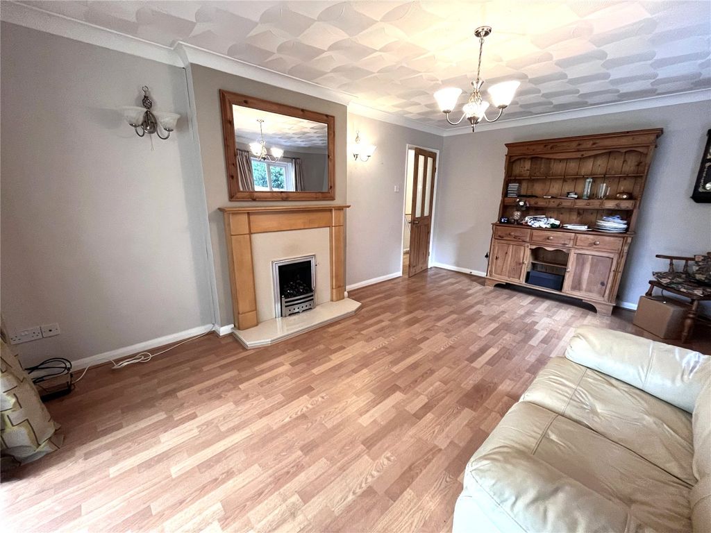 Property photo 2 of 24 Picture No. 16