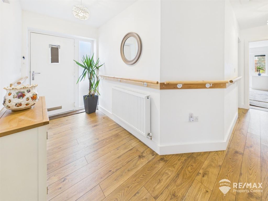 Property photo 2 of 22 Cam02842G0-Pr0306-Still003.Jpg