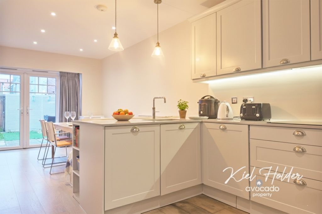 Property photo 3 of 26 5122814