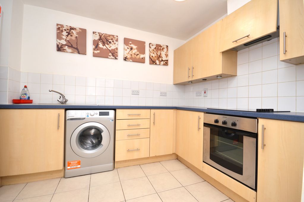 Property photo 2 of 6 Gallery