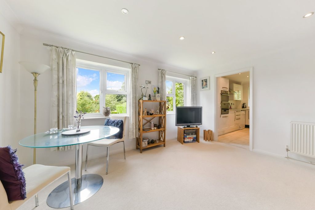 Additional image 4 of 2 bed flat for saleGodstone Road, Lingfield RH7
