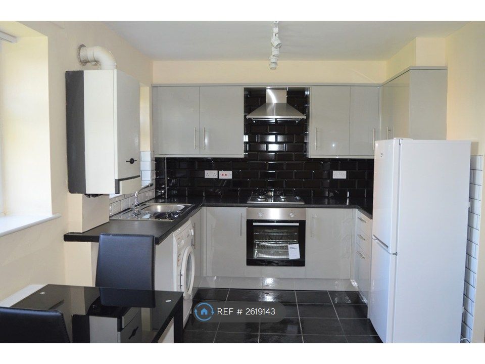 Property photo 1 of 13 Open Plan Kitchen