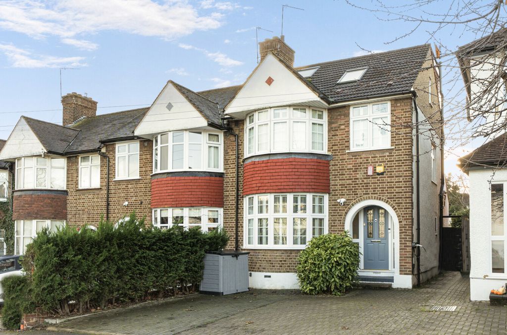 Property photo 1 of 23 1386147-1-692Ef12...