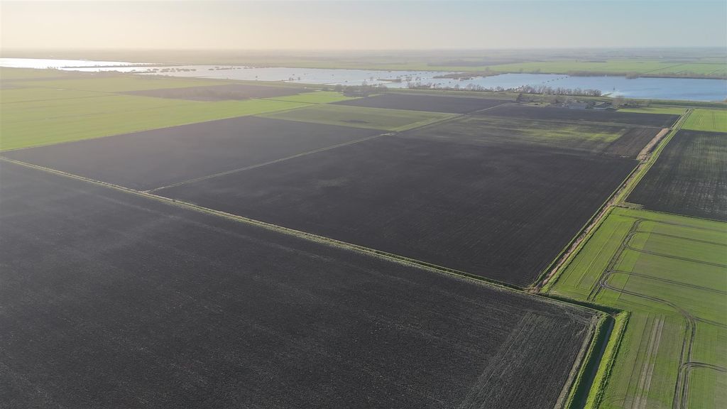 Property photo 2 of 11 Dji_20260317161340_0208_D.Jpg