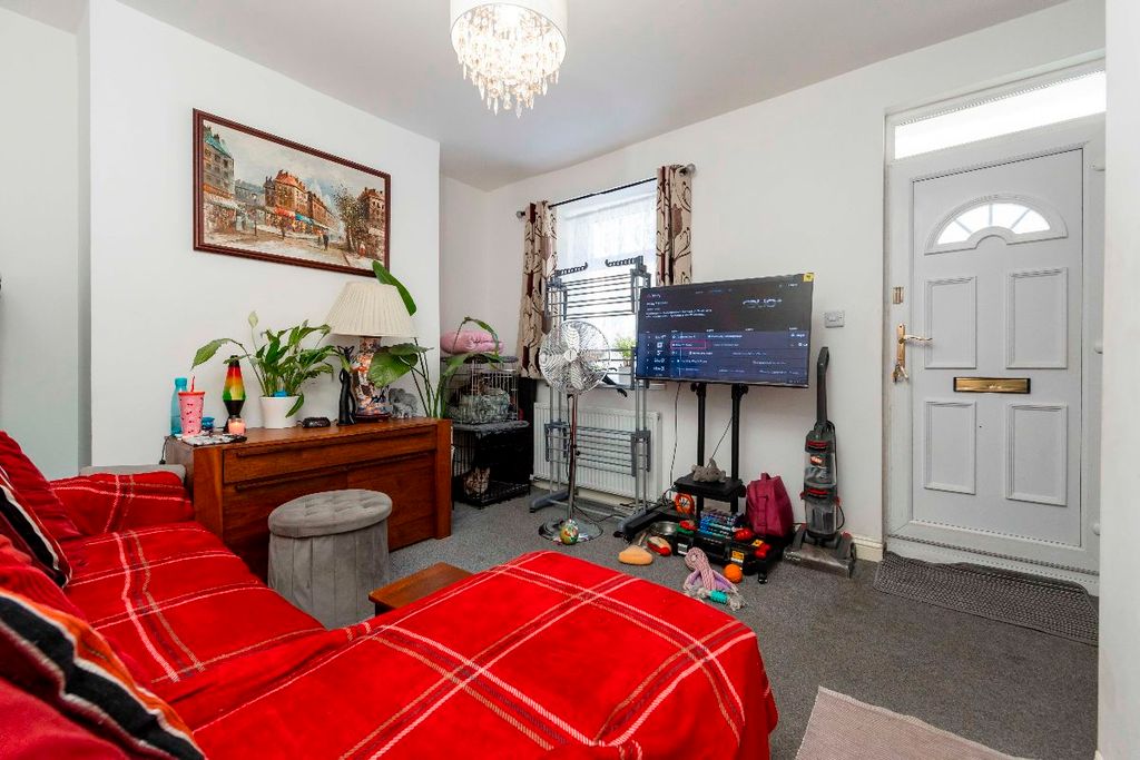 Property photo 3 of 15