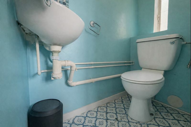 Property photo 3 of 19