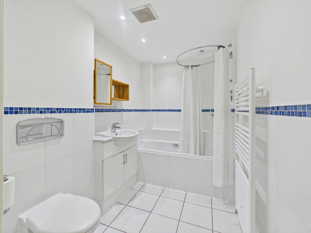 Additional image 13 of 2 bed flat for saleLedborough Lane, Beaconsfield HP9