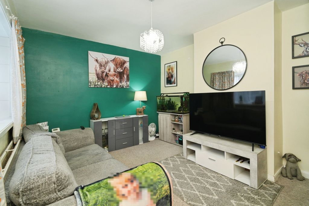 Property photo 2 of 14 Living Room