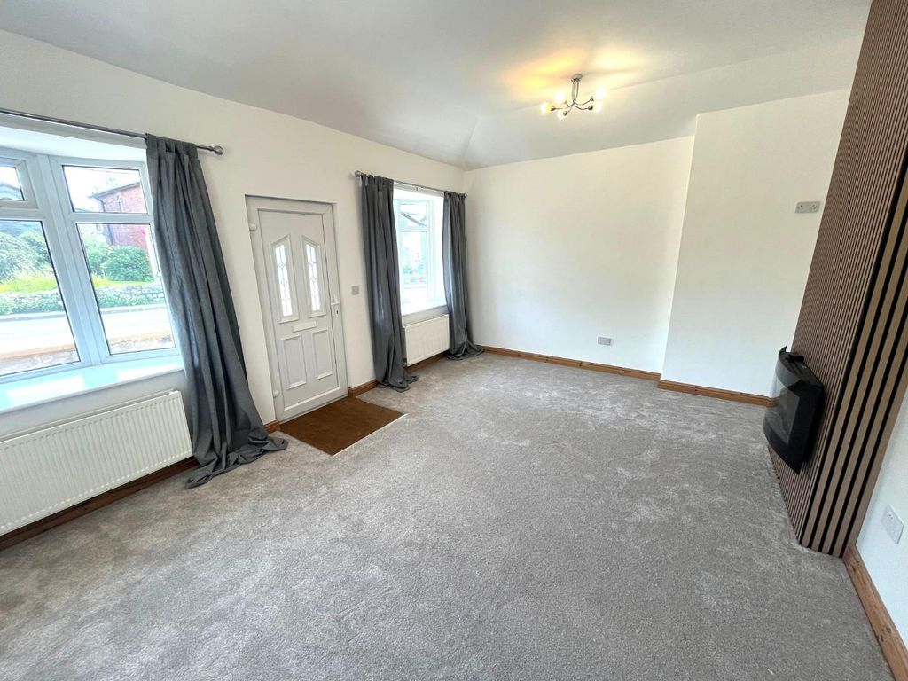 Property photo 3 of 16 2.Jpg