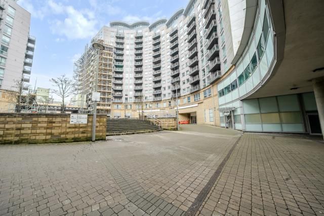 Property photo 1 of 16 External View