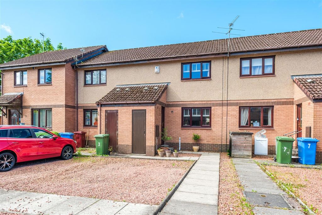 Property photo 1 of 24 Southend Grove-1.Jpg