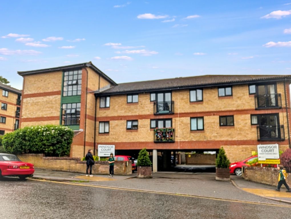 Property photo 2 of 2 Windsor Court,Tongdean Lane, Withdean, Brighton And Hove, Brighton Bn1 5Js