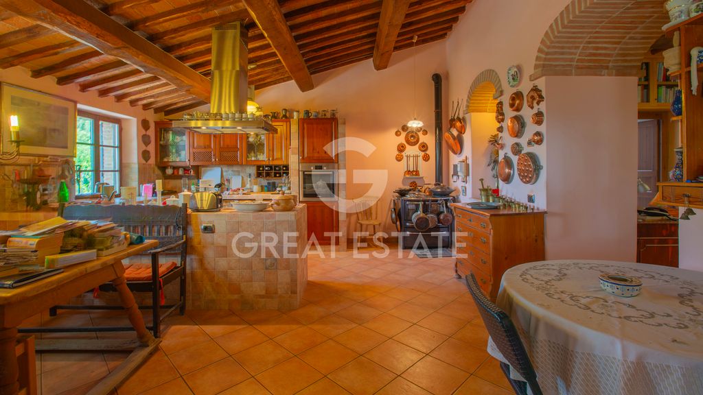 Property photo 2 of 35 Interiors