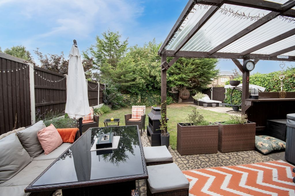 Property photo 2 of 19 Ewemove Estate Agents Scunthorpe - Rear Garden