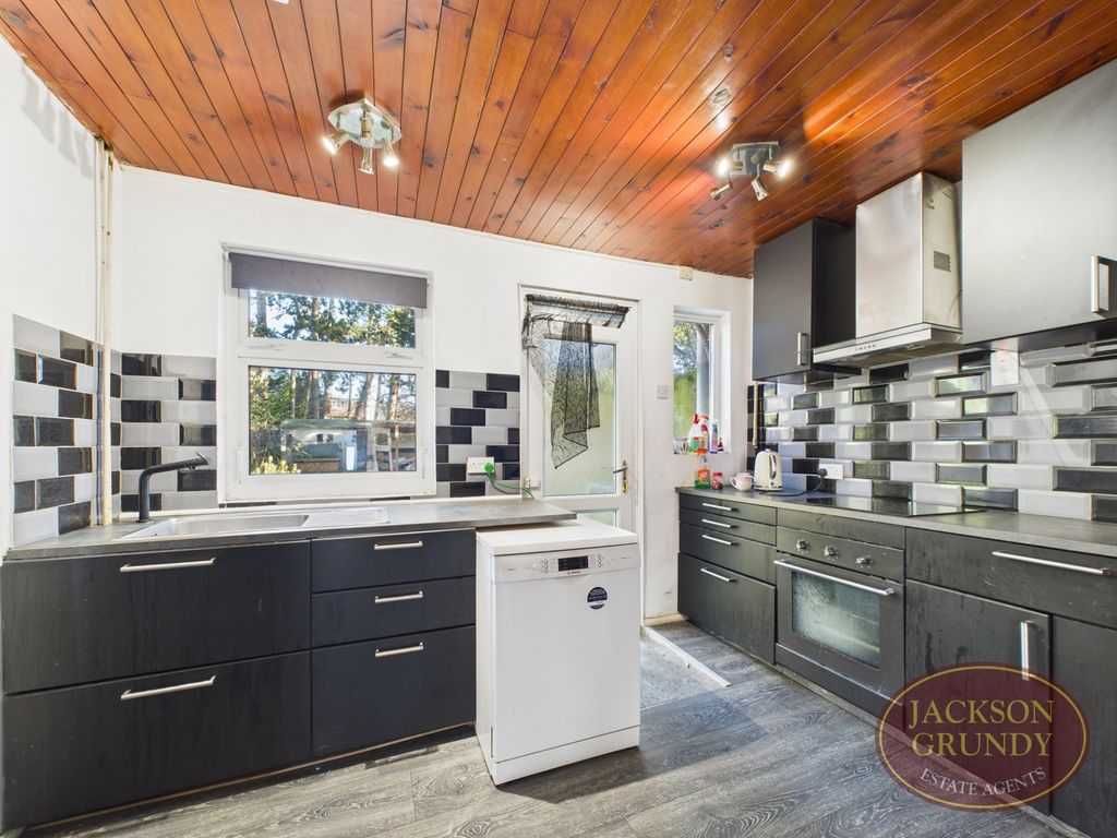 Property photo 2 of 11 Photo 6