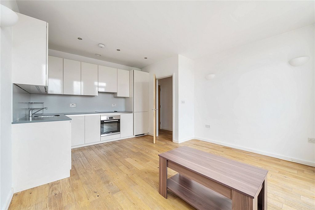 Property photo 2 of 16 Picture No. 08
