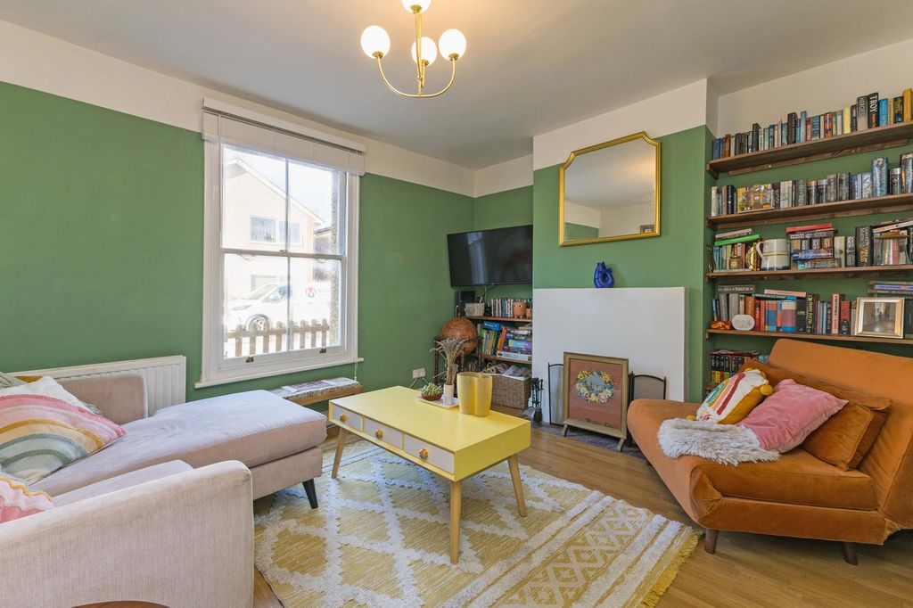 Property photo 2 of 16