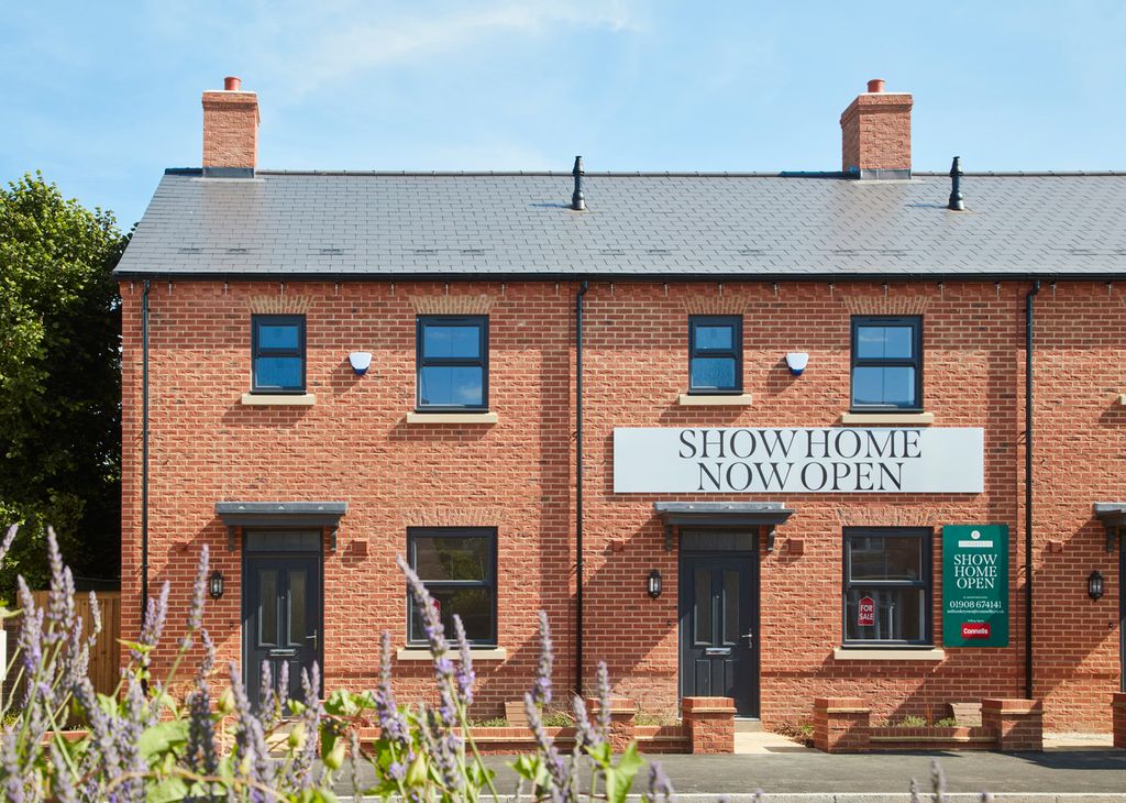 Property photo 1 of 18