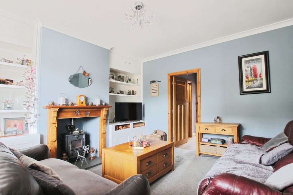 Property photo 3 of 16 4545125