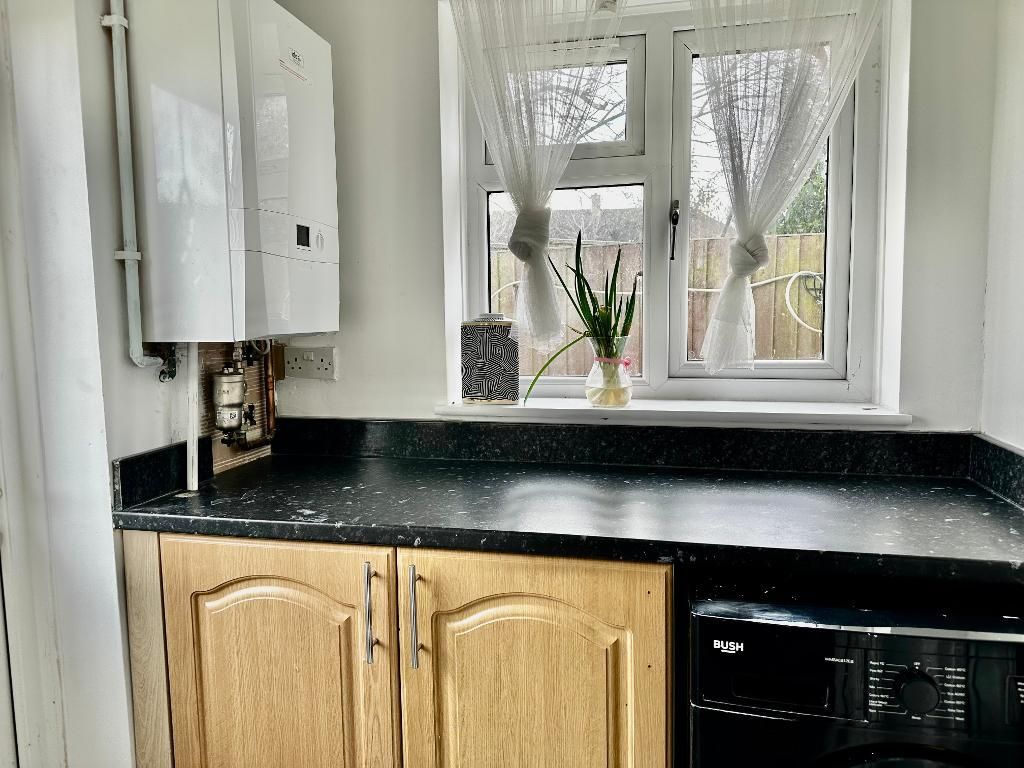 Property photo 3 of 18 Utility Room