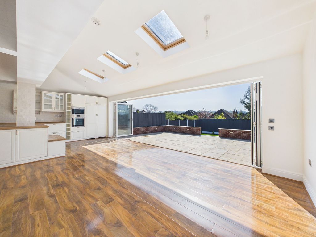 Property photo 3 of 23 Open-Plan Living