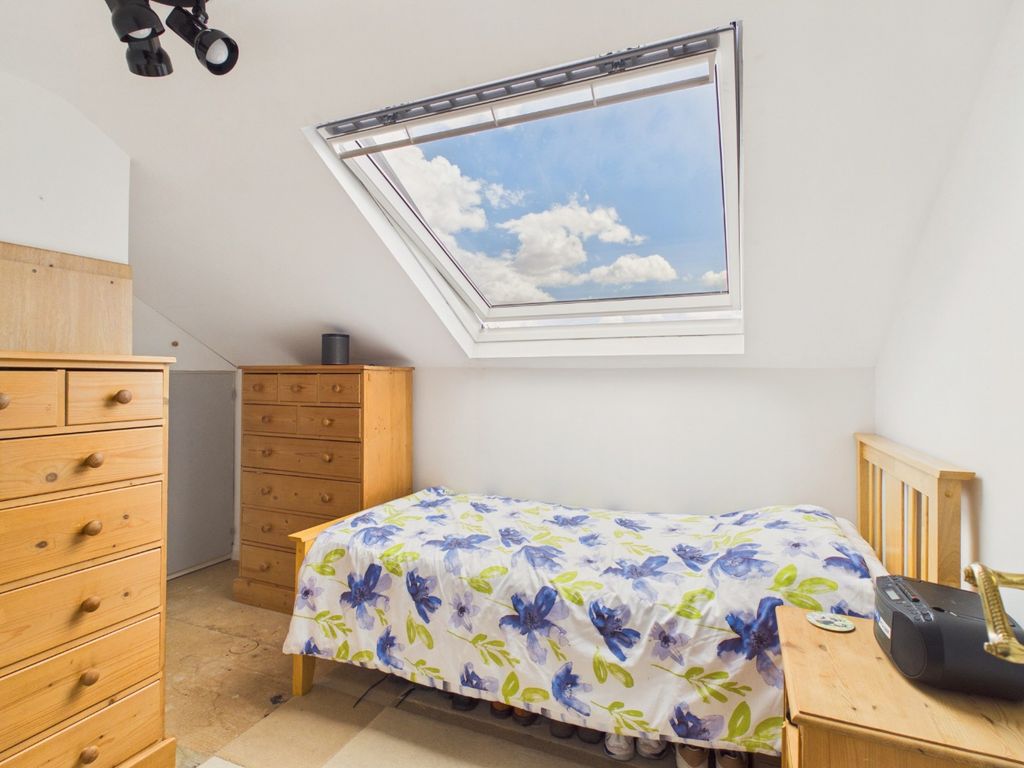 Property photo 3 of 24 5003215
