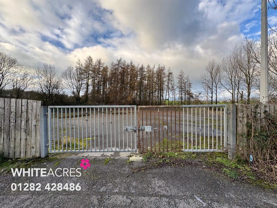 Property photo 3 of 7 Photo 2