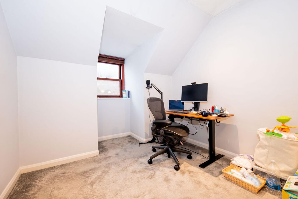 Property photo 3 of 7 Study