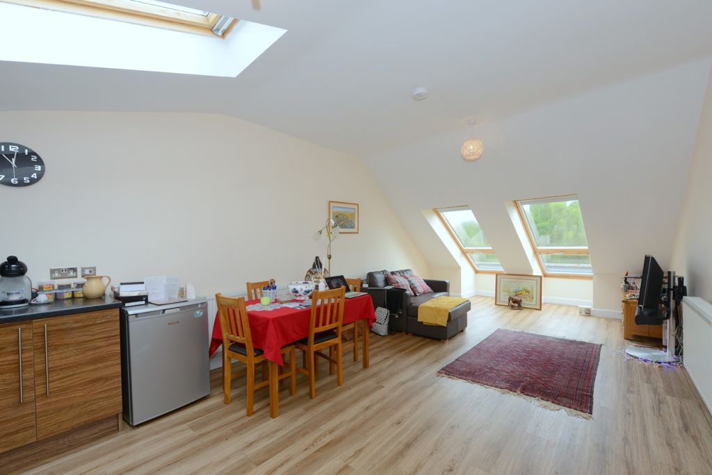 Property photo 3 of 13 3311817
