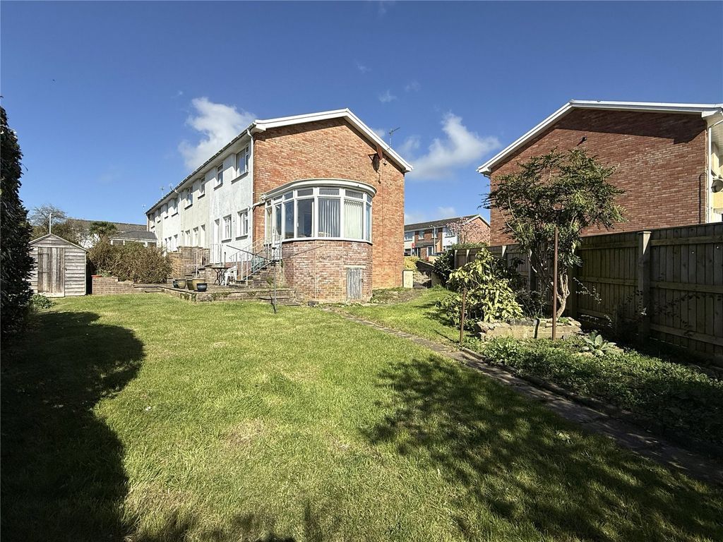 Property photo 2 of 14 Picture No. 32