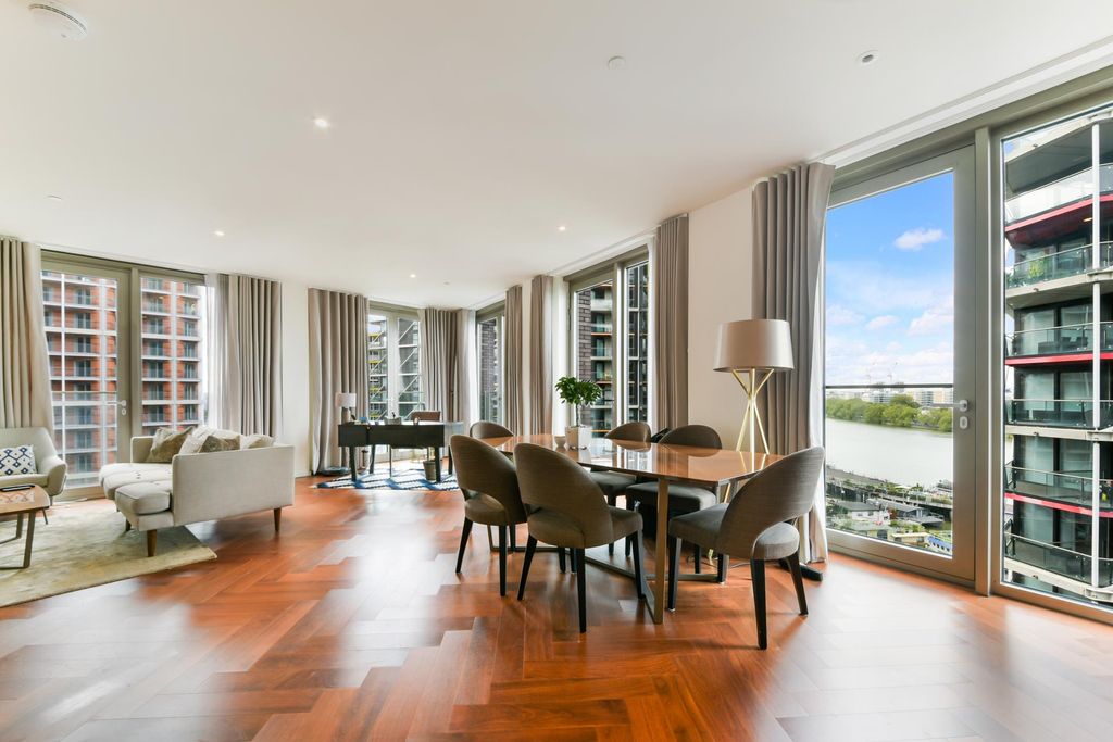 Property photo 3 of 25