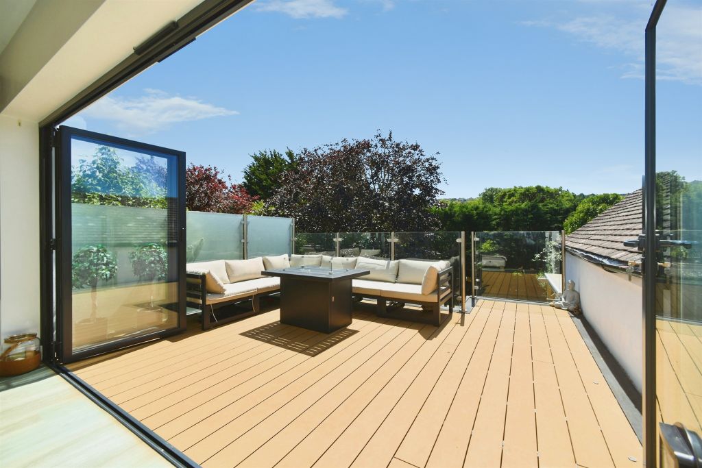 Property photo 1 of 29