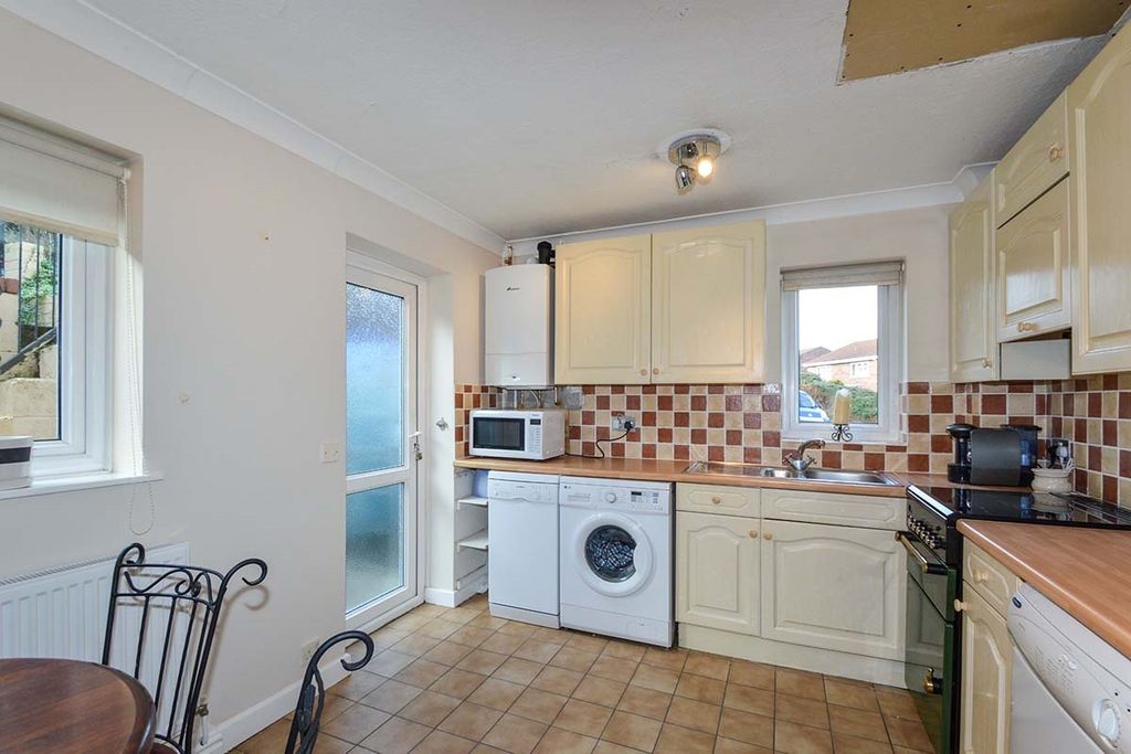Property photo 3 of 13 Kitchen