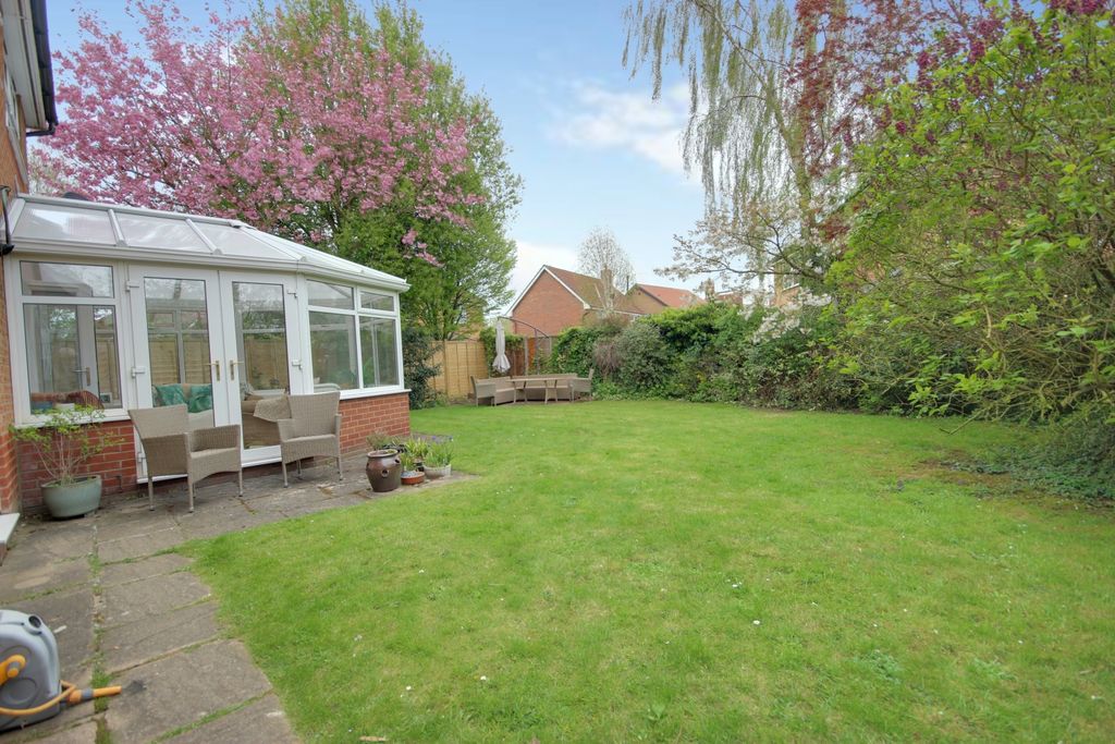 Property photo 2 of 30 1 Garden A