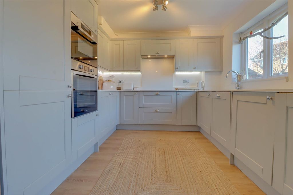 Property photo 3 of 18 28Ramseychasenew-4.Jpg