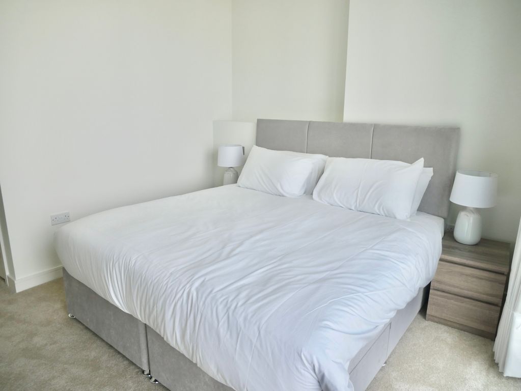 Property photo 2 of 27