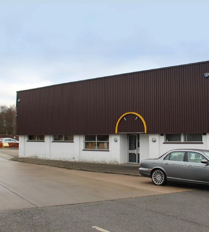 Property photo 1 of 2