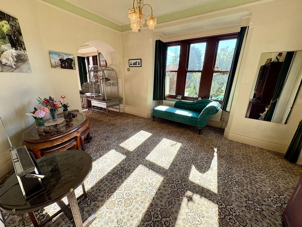 Property photo 3 of 23